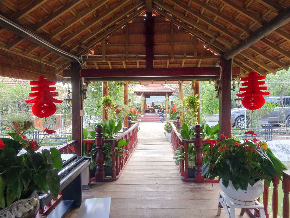Quán Vườn Trà  | Địa điểm ăn uống Kon Tum